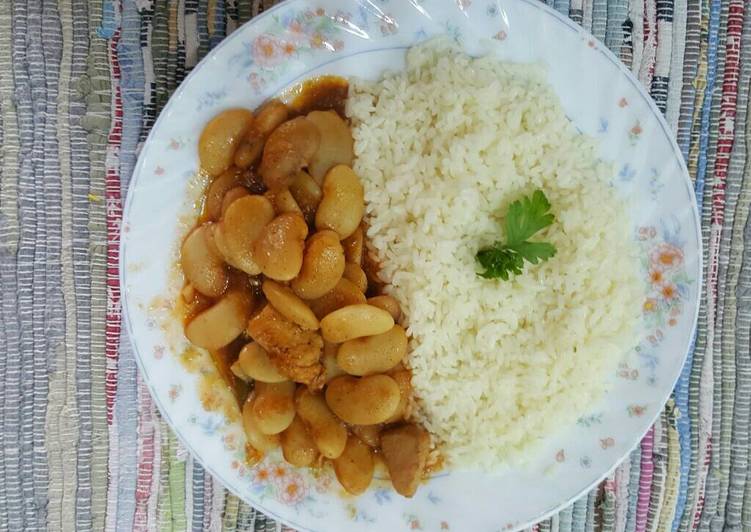 فاصوليا فاطمه خانم بلحم الدجاج