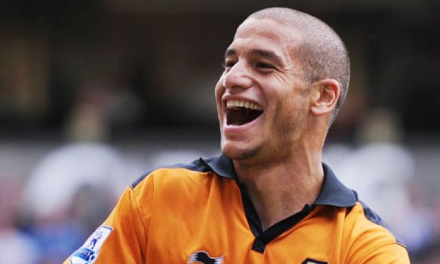 قديورة يساهم في إبقاء فريقه ضمن الدوري الانجليزي الأول