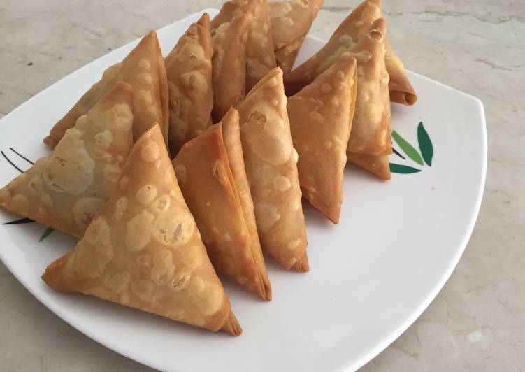 سمبوسة الدجاج