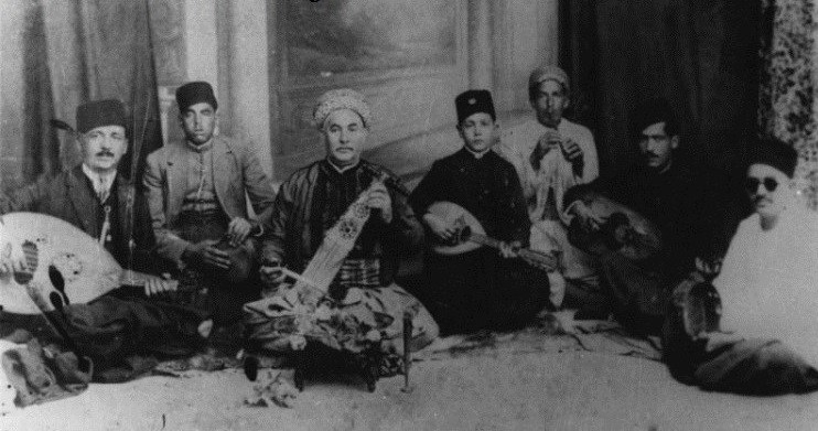 Aux origines des noms de famille d'Algérie : Voyage dans l’état civil algérien.