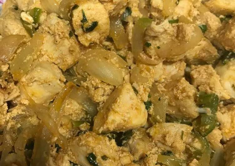 صدور دجاج مع الخضراوات