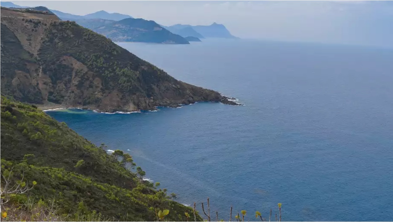 Beni Haoua, Chlef, une côte bien irisée... !