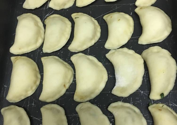 فطاير بالدجاج