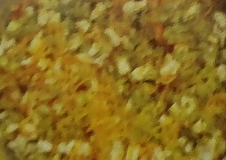 خبز صاج مع خلطة الدجاج و الخضار