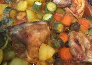 طاجن دجاج بالخضار