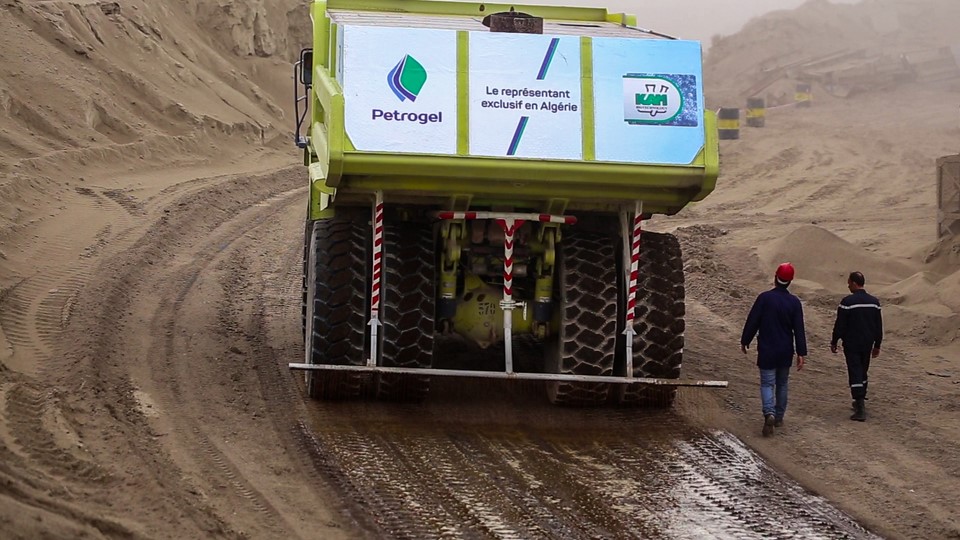 Partenariat algéro-canadien : Petrogel  et Kam Biotechnology signent un accord à Alger