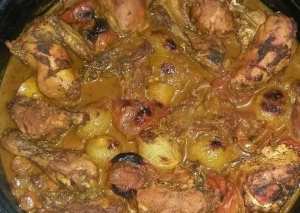 دجاج بالفحم مع رز بالخضار