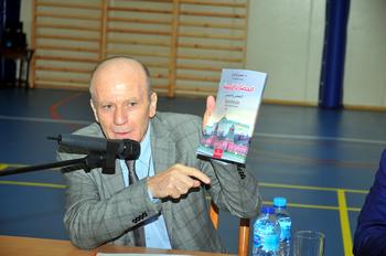 LA GEOPOLITIQUE ET LA RELIGION Le philosophe Suheil Farah disserte à Alger