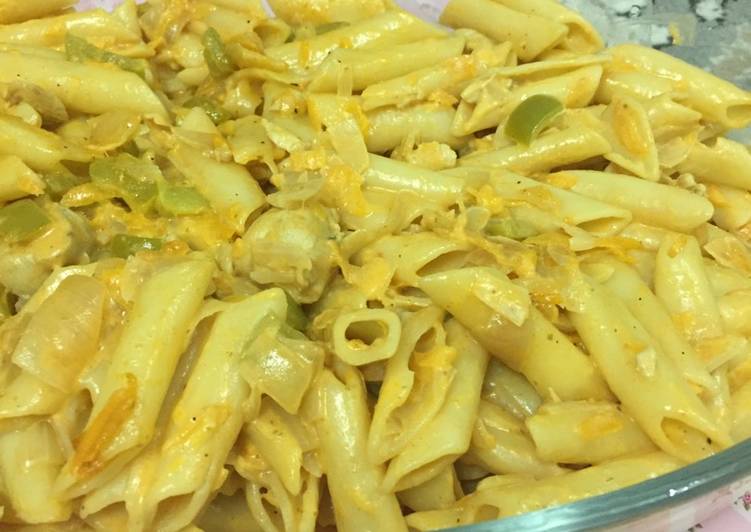 مكرونة الدجاج بالكريمة