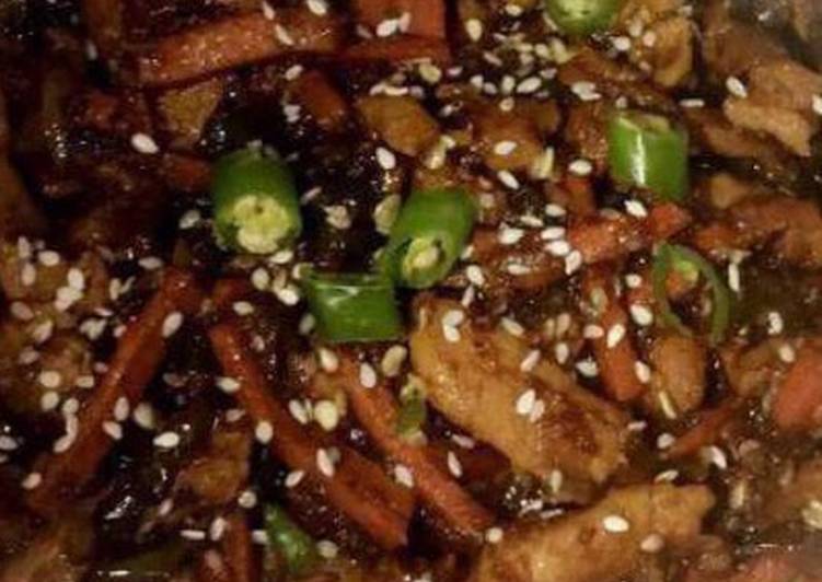 الدجاج بصوص الصويا والسمسم