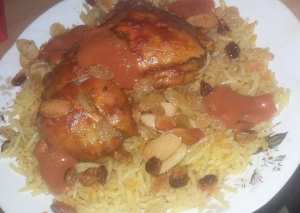 مندي الدجاج مع الصلصة الحارة