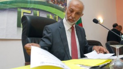 جميعي ينقلب على بلخادم ويجمع توقيعات لإبعاده من الأفلان                                    على خلفية تنحيته من رئاسة الكتلة البرلمانية للحزب