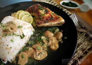 دجاج بصلصة الفطر