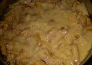 الدجاج مع البطاطا و الجبن