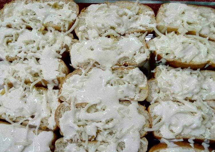 رغيف بحشوة الدجاج