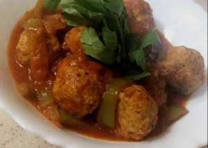 كفتة دجاج بصلصة الطماطم🍛