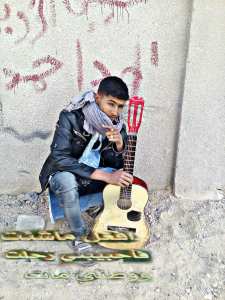 سأقطف لكِ.. من جداول الليل ورود أشواقي  لِتنام بين كفيكِ هانئة مطمئنة