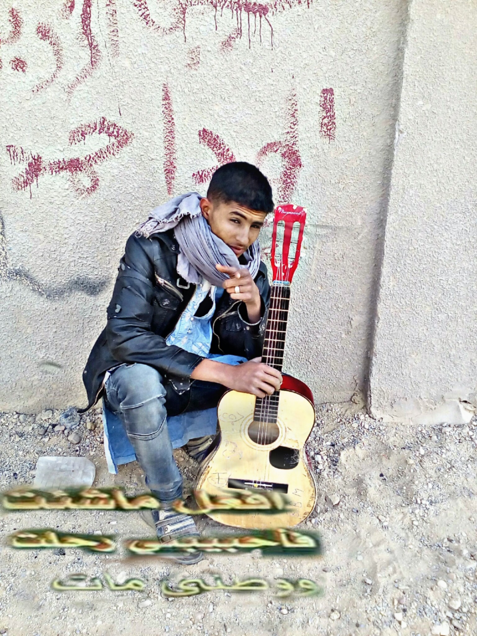 سأقطف لكِ.. من جداول الليل ورود أشواقي  لِتنام بين كفيكِ هانئة مطمئنة