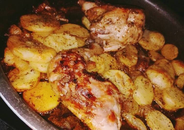 صينية بطاطا بالدجاج