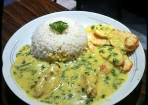 دجاج بصوص وكزبرة وتوم