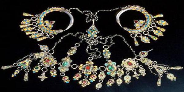 يسرق مجوهرات زوجته‮ للحرڤة‮ ويتهم شخصين بسرقته بوهران