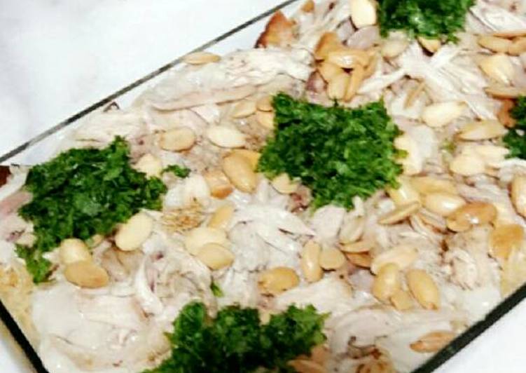 فتة دجاج😋😋