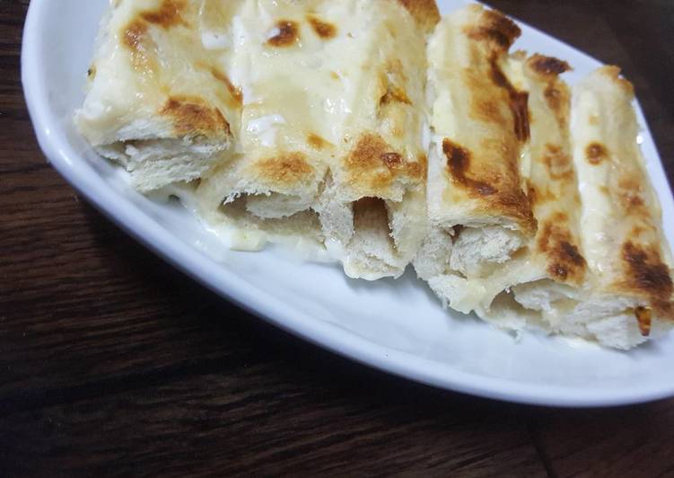 رولات التوست بالدجاج