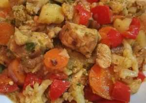 دجاج مع الخضار والليمون