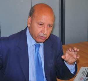 ALI GHANEM, RÉALISATEUR ALGÉRIEN, À L'EXPRESSION  Pourquoi faire des films qui ne sortent pas en salles?