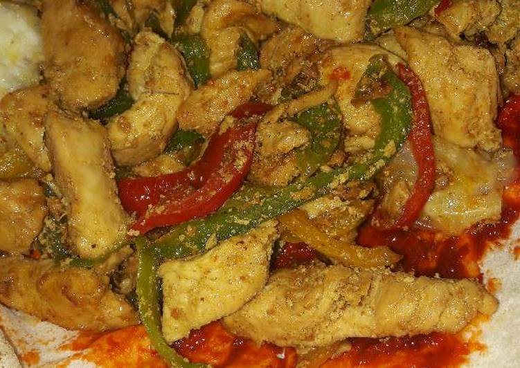 صدور دجاج مع الفلفل بالخطوات