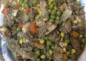 طبق كبدة الدجاج مع صدر وبازيلا روووعه 👌🏻😋