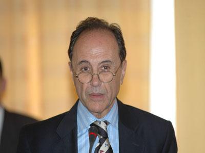 Réda Hamiani évoque les 50 commandements pour sauver l'entreprise                                    Rencontre régionale des chefs d'entreprises à Tlemcen