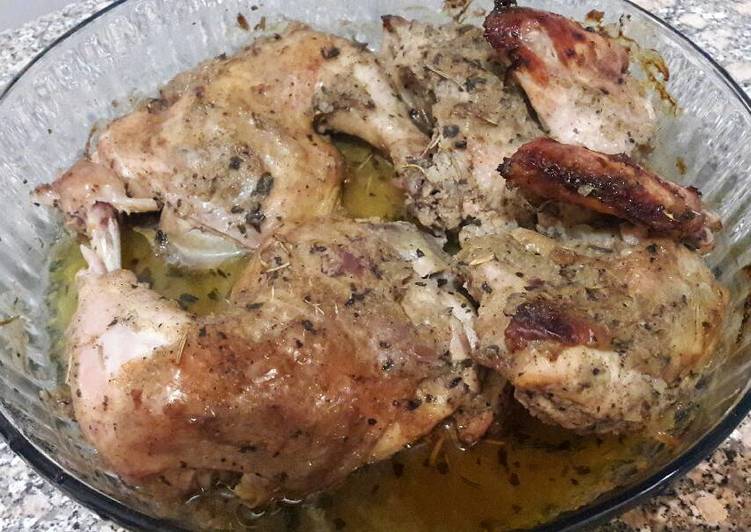 الفراخ المشوية بخلطة المسطرده والروزمارى