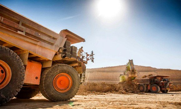 Formation de la ressource humaine du mégaprojet d'exploitation de phosphate à Tébessa