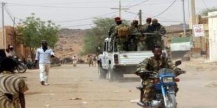 Mali: la junte dénonce des 