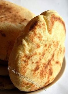 batbout ( pain cuit à la poêle)