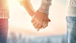 معاً ولكن منفصلين ....المزيد من الأزواج لا يعيشون معاً