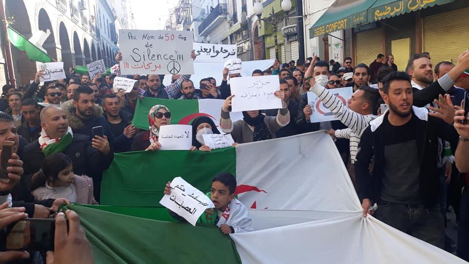 Algérie (Elections présidentielles) -  Contre le 5ème mandat: La protestation s'inscrit dans la durée