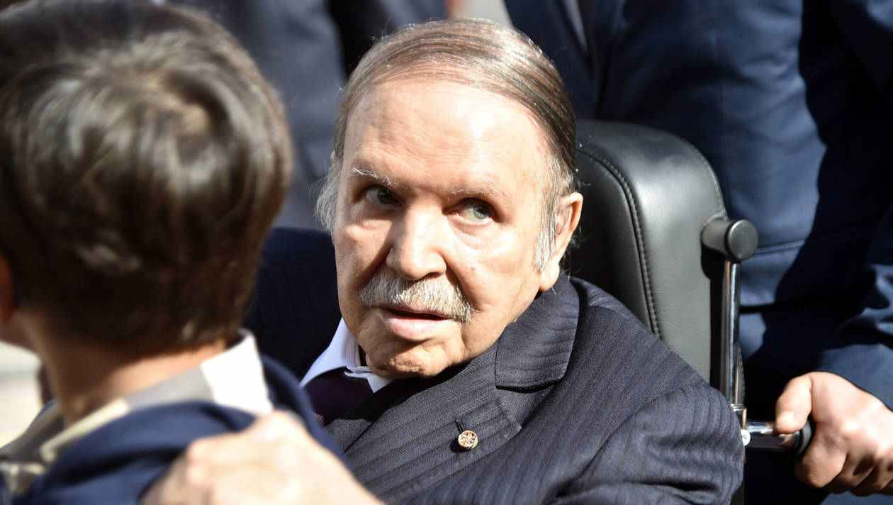 Algérie. L’avion de Bouteflika s'est posé en Suisse, le président de retour ce dimanche ?