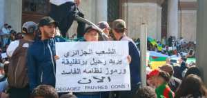 Manifestations dans plusieurs villes d’Algérie contre la prolongation du mandat de Bouteflika