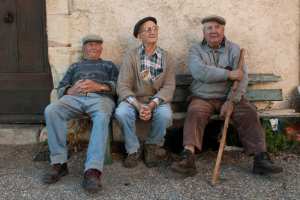 La politique rajeunit les vieillards : Je suis jeune a 84 ans