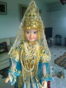 SALIMA MIRI, ARTISTE ARTISANE  La promotion de l’habit traditionnel à travers la poupée