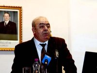 « Un minimum de 8 milliards DA retiré quotidiennement des CCP »                                    Selon Mohamed Laïd Mahloul, DG d'Algérie Poste