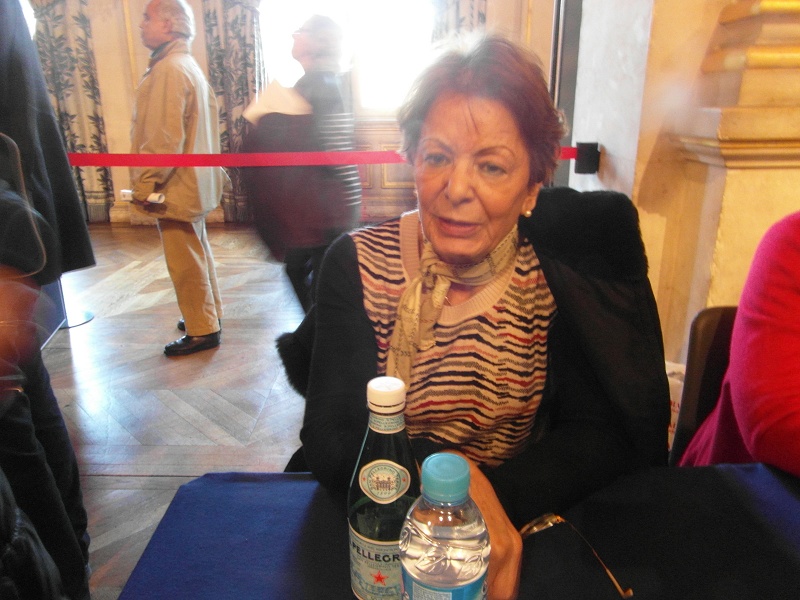 Afifa Bererhi. Docteur en langue et littérature françaises Fanon, présence actuelle