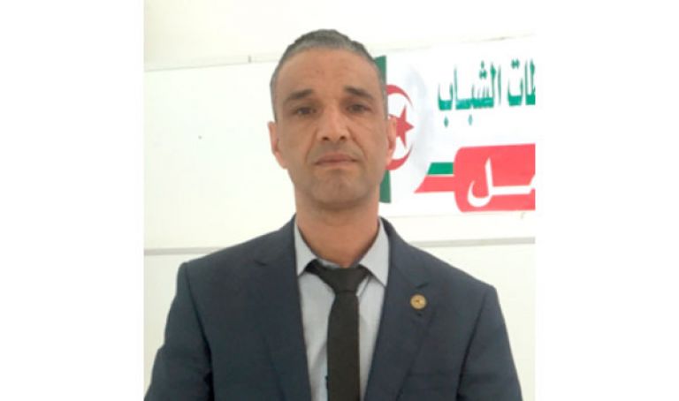 في إطار ترقية النشاط الاجتماعي للموظف  معرض للألبسة والأكلات التقليدية للسيدات