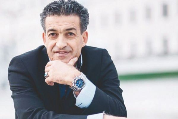 TAHAR HOUCHI, DIRECTEUR ARTISTIQUE DU FIFOG  “L’avenir de l’Algérie” en débat à Genève