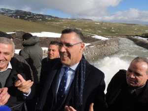 تعين السيد الوناس بوزقزة واليا لولاية باتنة خلفا للسيد عبد القادر صيودة