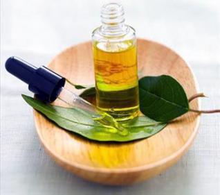 La résine, un soin pour les femmes des hauteurs de Blida.