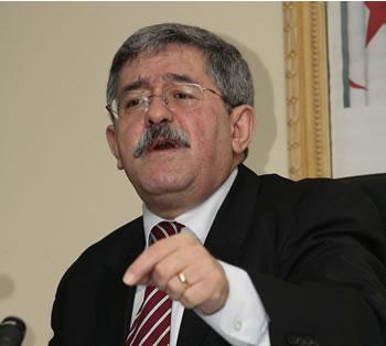 «Nous n'accepterons jamais ça»                                    OUYAHIA À PROPOS DE LA REMISE EN CAUSE DE L'INTEGRITE TERRITORIALE DU MALI