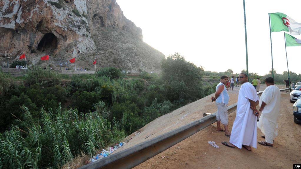 افتحوا الحدود الجزائرية ـ المغربية رجاء